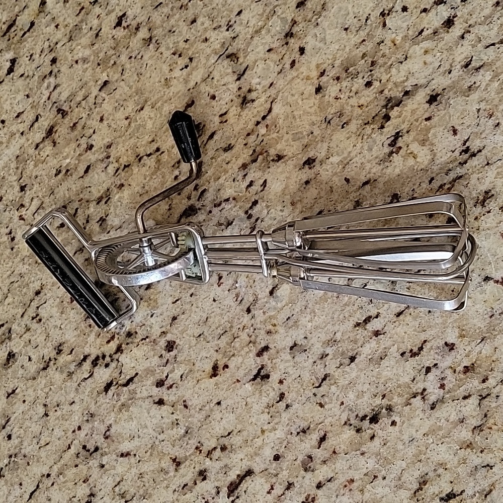 Maynard hand mixer